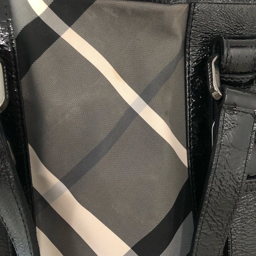 Burberry House Check Tote - Picture 8 of 11
